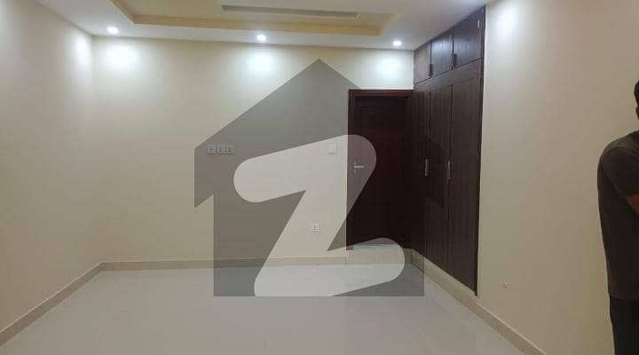 E-7 1000 Square Yard Big Lawn House Available for Rent E-7 1000 Square Yard Big Lawn House Available for Rent