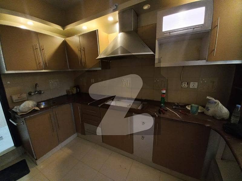 2 Bed Flat Available For Rent Main Sharfabad Bahadurabad, Gulshane