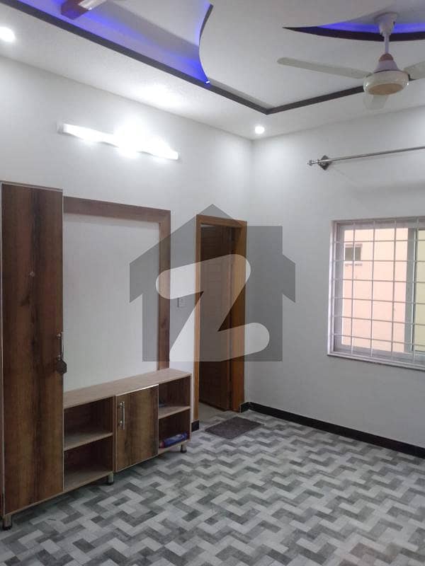 گرین ایونیو اسلام آباد میں 6 کمروں کا 5 مرلہ مکان 3.5 کروڑ میں برائے فروخت۔