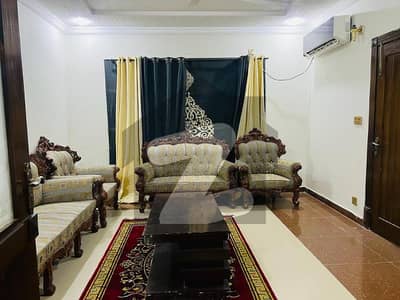 10 Marla Fully Furnished Ground Portion For Rent