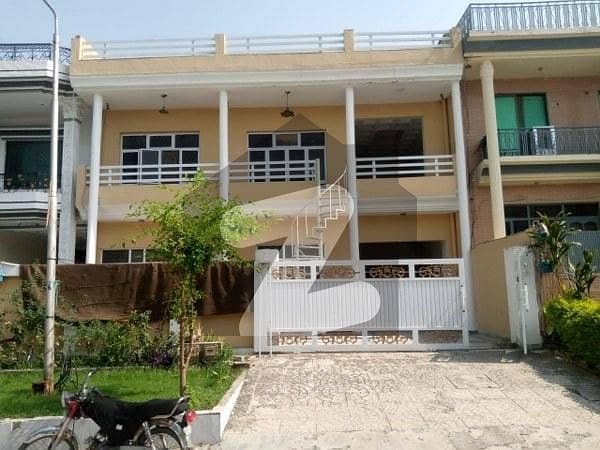 35x80 Double Storey House Available For Sale At Prime Location Of I-8/3 Near Kachnar Park