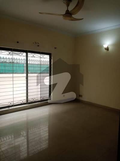 10 Marla House For Sale In Paragon City Lahore