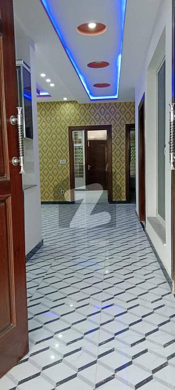 سوان گارڈن اسلام آباد میں 4 کمروں کا 6 مرلہ مکان 80.0 ہزار میں کرایہ پر دستیاب ہے۔