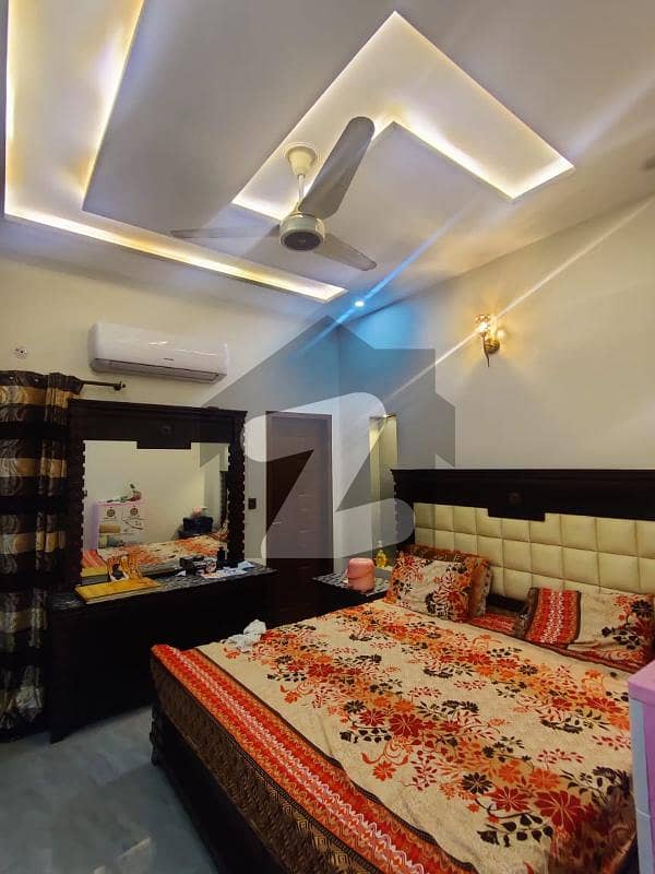 ایڈن بولیوارڈ ہاؤسنگ سکیم کالج روڈ,لاہور میں 3 کمروں کا 4 مرلہ مکان 1.6 کروڑ میں برائے فروخت۔
