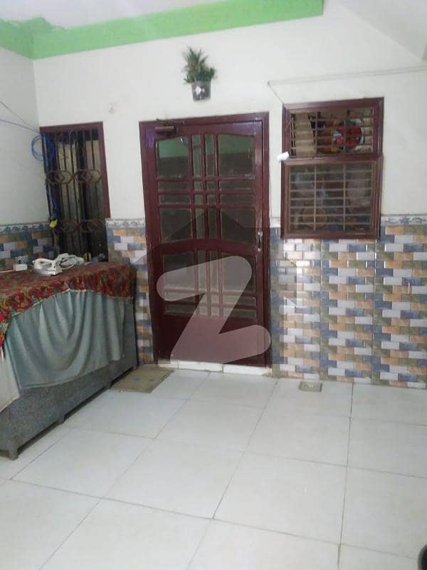 ڈیفینس ویو سوسائٹی کراچی میں 6 کمروں کا 5 مرلہ مکان 2.75 کروڑ میں برائے فروخت۔