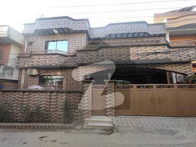 نیو لالہ زار راولپنڈی میں 5 کمروں کا 8 مرلہ مکان 2.9 کروڑ میں برائے فروخت۔