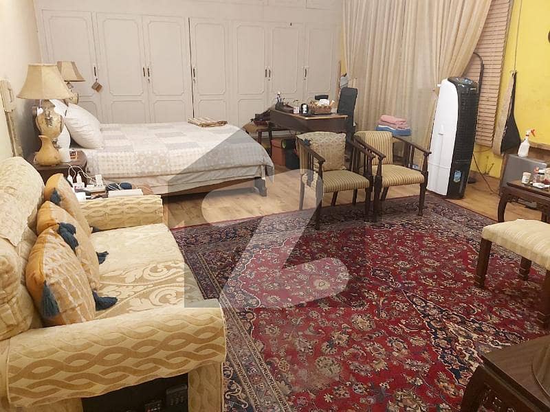 ایف ۔ 7 اسلام آباد میں 10 کمروں کا 3 کنال مکان 80.0 کروڑ میں برائے فروخت۔