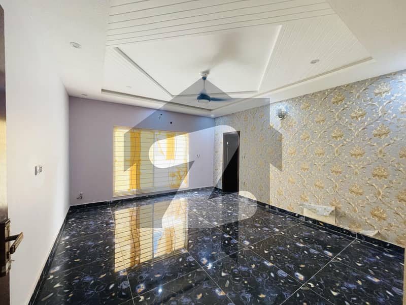 Ideal Location House With Extra Land For Rent Ideal Location House With Extra Land For Rent