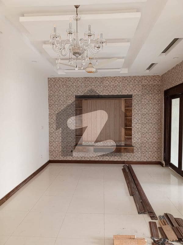 ڈی ایچ اے فیز 6 ڈیفنس (ڈی ایچ اے),لاہور میں 3 کمروں کا 8 مرلہ مکان 1.5 لاکھ میں کرایہ پر دستیاب ہے۔
