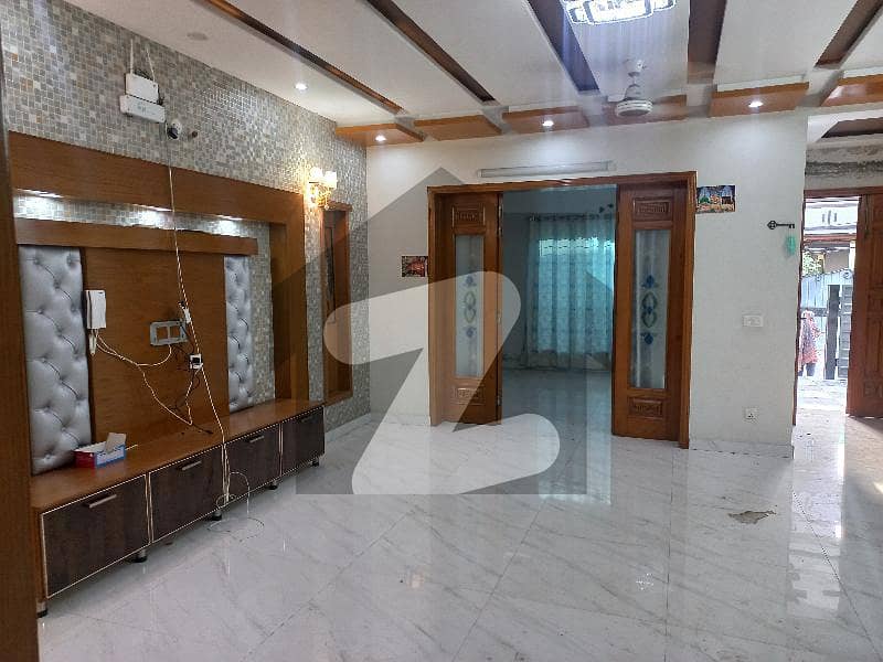 او پی ایف ہاؤسنگ سکیم - بلاک سی او پی ایف ہاؤسنگ سکیم,لاہور میں 3 کمروں کا 10 مرلہ بالائی پورشن 53.0 ہزار میں کرایہ پر دستیاب ہے۔