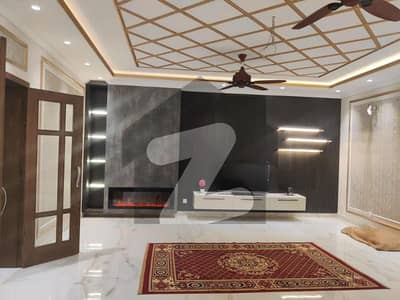 Separate Entrance 1 Kanal Lavish Upper Portion On Top Location For Rent In Phase 3 DHA Lahore