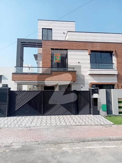 10 Marla Brand New Beautiful Modren House For Sale In Bahria Town Lahore