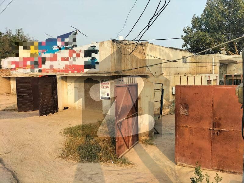 House For Sale Is Readily Available In Prime Location Of Hasilpur Road