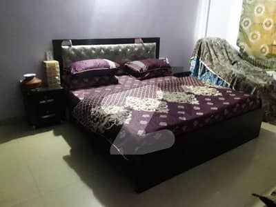 ڈی ایچ اے فیز 2 ایکسٹینشن ڈی ایچ اے ڈیفینس,کراچی میں 3 کمروں کا 8 مرلہ فلیٹ 95.0 ہزار میں کرایہ پر دستیاب ہے۔