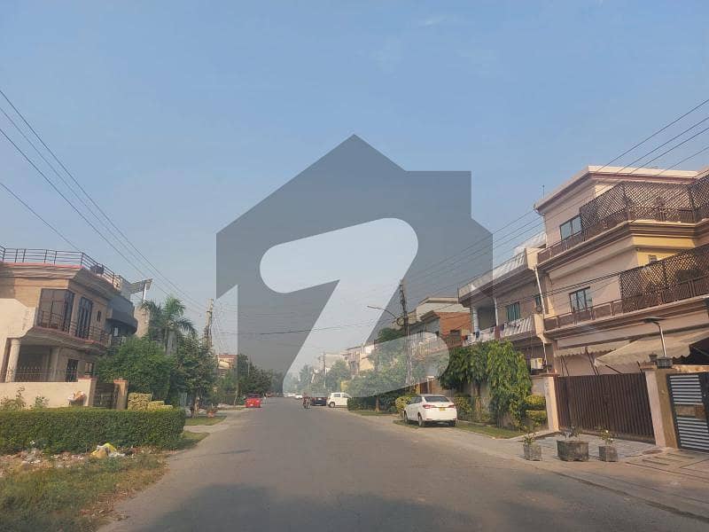 7 Marla Best 60 feet road semi commercial Location Near Park Mosque And Market Plot For Sale