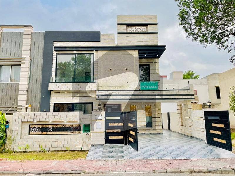 10 Marla Beautiful House for Sale In Tipu Sultan Block Bahria Town Lahore