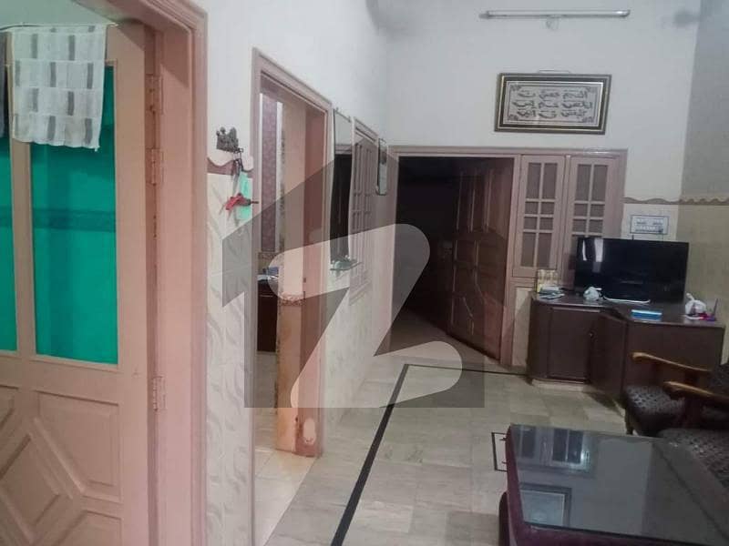 5 Marla House In Stunning Farid Town Is Available For rent