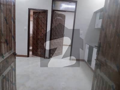 اللہ والا ٹاؤن - سیکٹر 31-جی اللہ والا ٹاؤن,کورنگی,کراچی میں 3 کمروں کا 3 مرلہ فلیٹ 38.0 لاکھ میں برائے فروخت۔