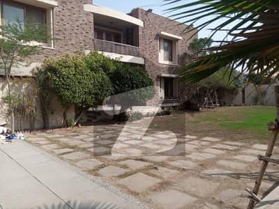 1000 Yards 4 Beds With Basement Architect Design House In DHA