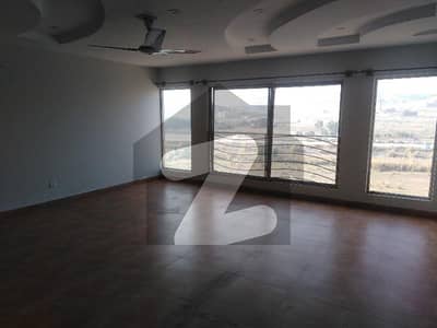 2900 Square Feet Flat In DHA Defence Phase 5 Best Option