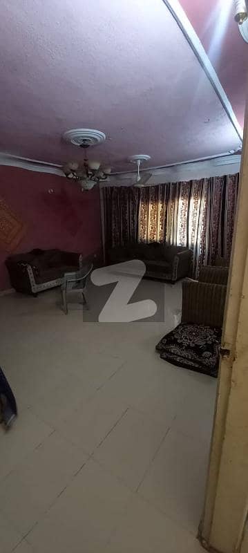 ڈی ایچ اے فیز 2 ایکسٹینشن ڈی ایچ اے ڈیفینس,کراچی میں 4 کمروں کا 8 مرلہ فلیٹ 99.0 لاکھ میں برائے فروخت۔