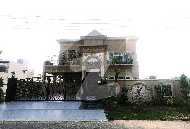 Prime Location 1 Kanal House In Stunning EME Society - Block A Is Available For Sale