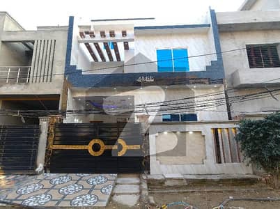 In Bismillah Housing Scheme - Iqbal Block House Sized 5 Marla For Sale