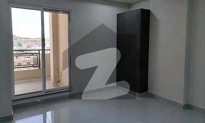 1450 Square Feet Spacious Flat Available In Bahria Enclave For Sale