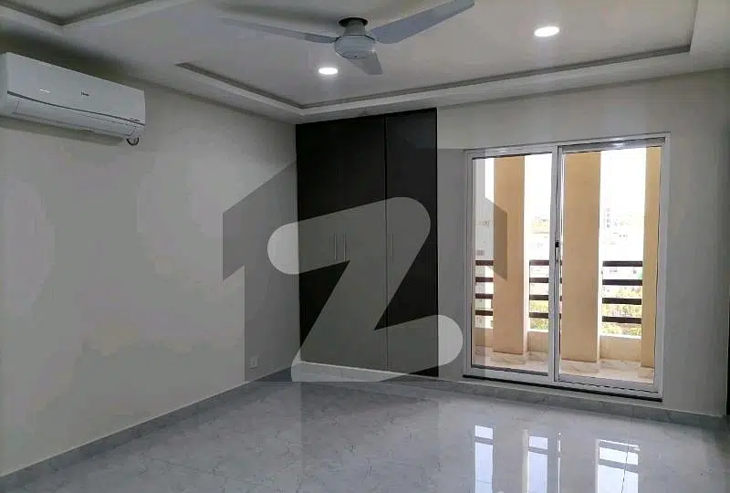 Highly-Desirable 1450 Sq Ft with Servant Quarter Flat Available for Rent In Bahria Enclave For Rent