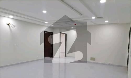 1450 Sq. Ft Flat With Servant Quarter Available For Rent In Bahria Enclave, Royal Mall & Residency