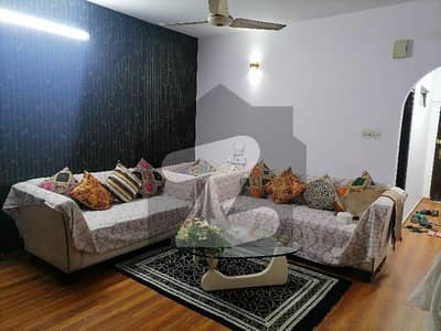 Avail Yourself A Great 1400 Square Feet Flat In Gulshan-e-Iqbal - Block 2