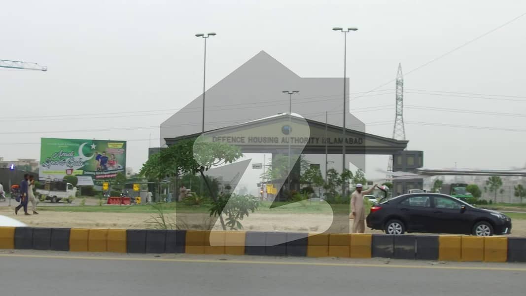 DHA 5 Expressway Commercial 8 Marla NEAR To DHA Isb Head Office
Level Area