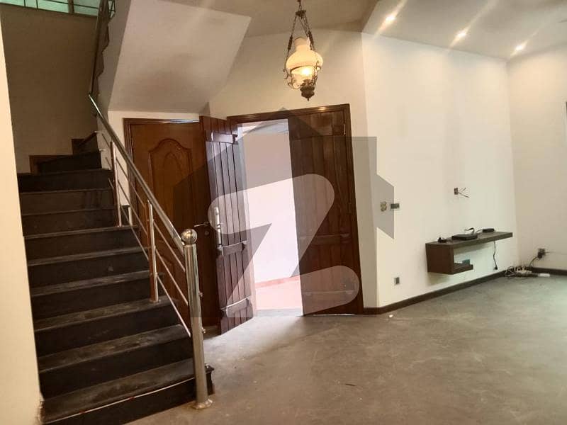 5 MARLA HOUSE FOR SALE IN DHA 9 TOWN LAHORE