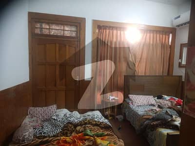 جی ۔ 9/1 جی ۔ 9,اسلام آباد میں 5 کمروں کا 16 مرلہ مکان 9.5 کروڑ میں برائے فروخت۔