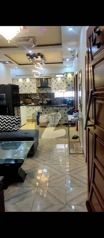دہلی کالونی کراچی میں 5 کمروں کا 7 مرلہ فلیٹ 95.0 لاکھ میں برائے فروخت۔