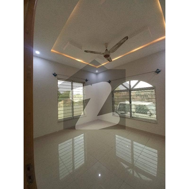 BRAND NEW UPPER PORTION AVAILABLE FOR RENT