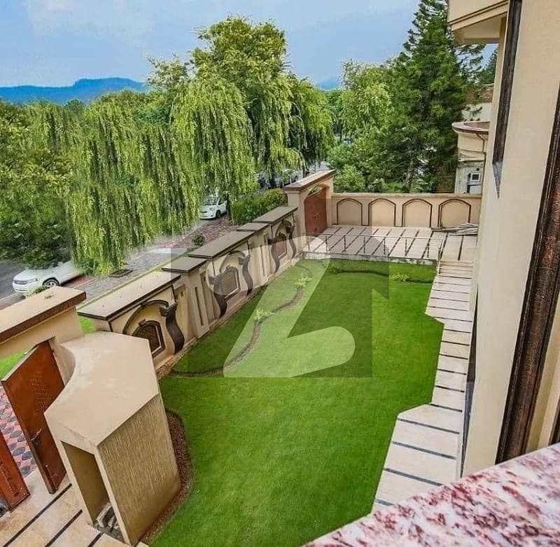 Beautiful House Is For SALE Beautiful House Is For SALE