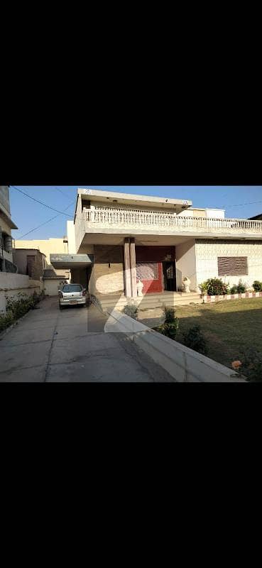 Prime Location 600 Square Yards Spacious House Available In Old Sabzi Mandi For Sale