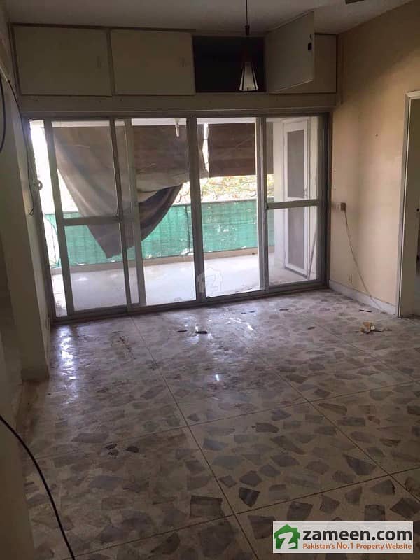 Chapal Beach Luxury Apartment For Rent Clifton Block 4, Clifton