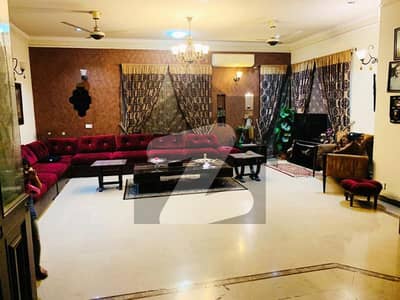 ویلینشیاء ہاؤسنگ سوسائٹی لاہور میں 3 کمروں کا 1 کنال بالائی پورشن 80.0 ہزار میں کرایہ پر دستیاب ہے۔