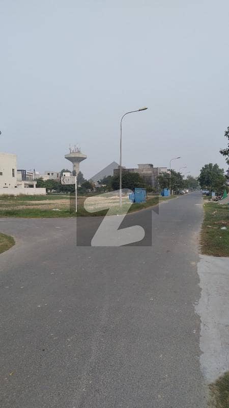 کے ای ایم سی ہاؤسنگ سوسائٹی ۔ بلاک ڈی کے ای ایم سی ہاؤسنگ سوسائٹی,لاہور میں 5 مرلہ رہائشی پلاٹ 60.0 لاکھ میں برائے فروخت۔