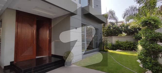 Luxurious Brand New 1 Kanal House Available For Sell