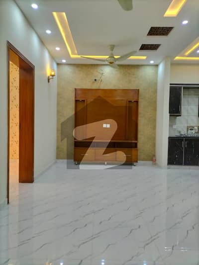 1 Kanal Portion Available For Rent In Gulberg . Best Opportunity For Residence.