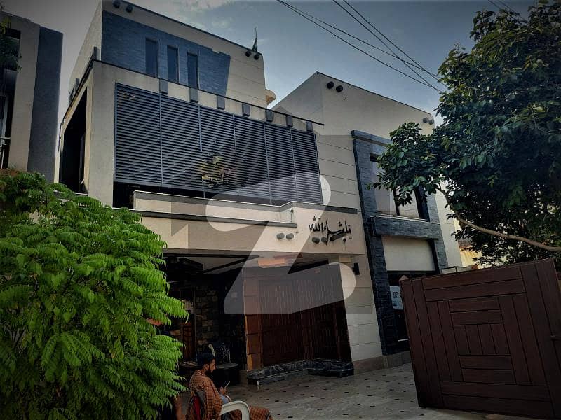 10 Marla 5 Years Used House For Sale In Bahria Town Lahore