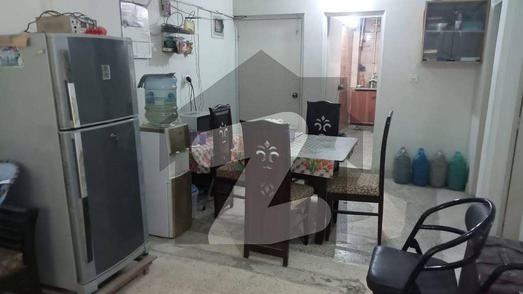 2 bed d/d 2nd floor Leased flat for sale in Star Blessing GulistaneJauhar Block 13, Gulistan