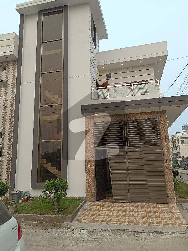 Corner House For Sale KhayabaneNaveed, Sargodha ID48039726