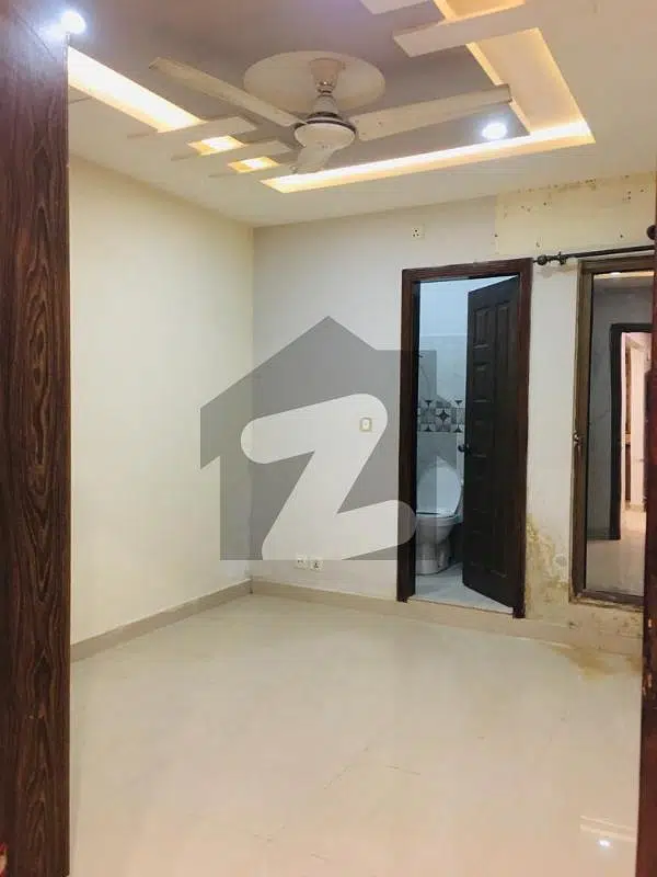 2 Bedroom's Unfurnished Apartment in Prime Location