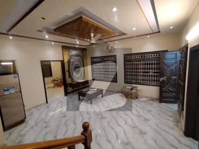 ٹیپو سلطان روڈ کراچی میں 4 کمروں کا 8 مرلہ مکان 8.7 کروڑ میں برائے فروخت۔