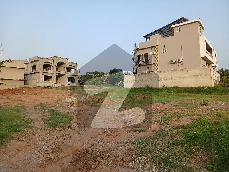 1 Kanal Solid Land Plot Available For Sale Near To Main Entrance, Zoo Hospital