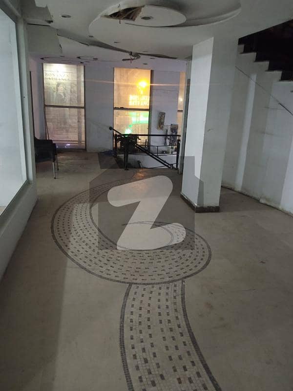 کمرشل مارکیٹ راولپنڈی میں 13 مرلہ دکان 32.0 کروڑ میں برائے فروخت۔ کمرشل مارکیٹ راولپنڈی میں 13 مرلہ دکان 32.0 کروڑ میں برائے فروخت۔